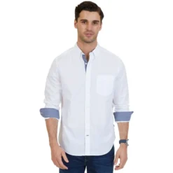 NAUTICA Men's Classic Fit Soft Wash Long Sleeve Button Down Shirt