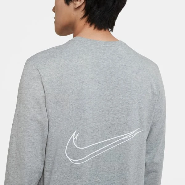 NIKE Men's Sportswear Long-Sleeve Tee 7 NIKE Men's Sportswear Long-Sleeve Tee - Image 7
