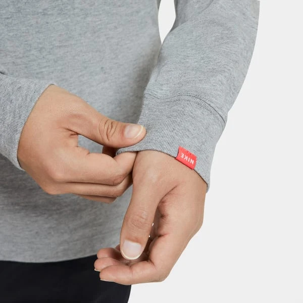 NIKE Men's Sportswear Long-Sleeve Tee 8 NIKE Men's Sportswear Long-Sleeve Tee - Image 8